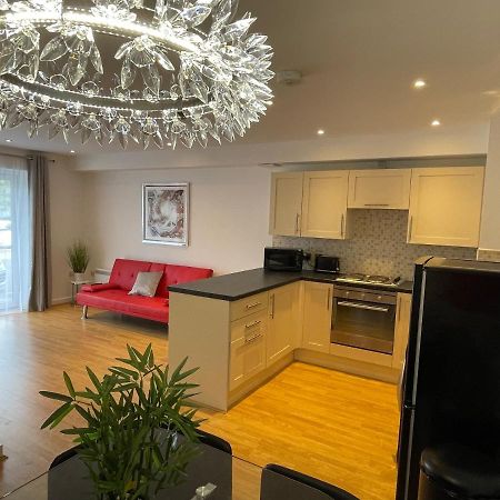 Moda Wigan - Stylish 2 Bed Apartment Central Wigan Extérieur photo